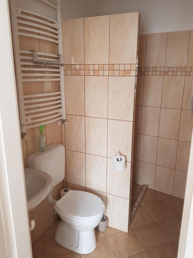 Dm Vendeghaz Villany Bagian luar foto